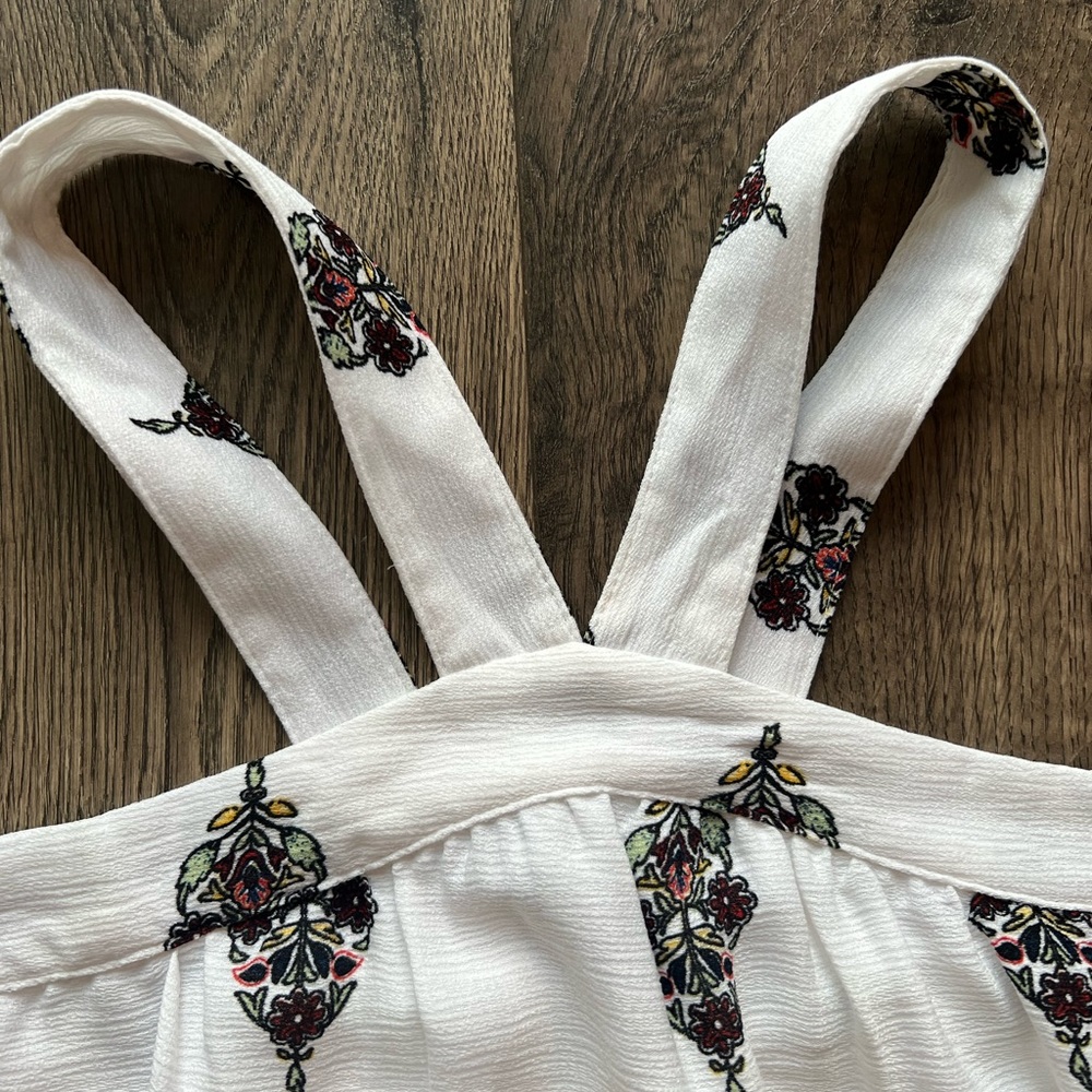 Doe & Rae White Flower Patterned Tank Top Size Small - Picture 4 of 8